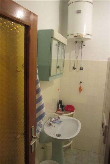 Room S1, for 2 persons