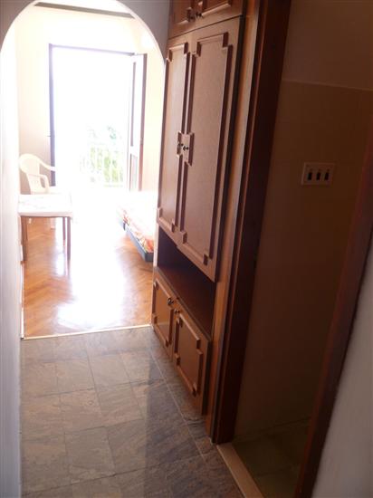 Room S2, for 4 persons