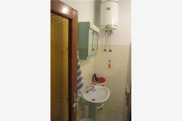 Room S2, for 4 persons