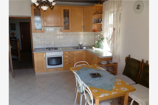 Room S2, for 4 persons