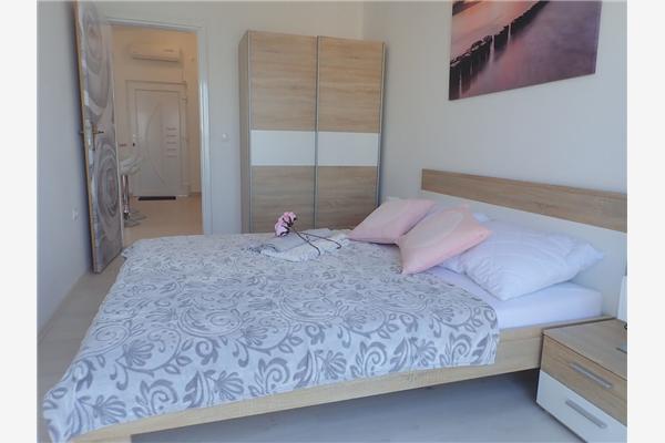 Apartment A1, for 5 persons