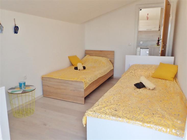 Apartment A1, for 5 persons