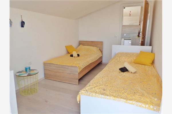 Apartment A1, for 5 persons