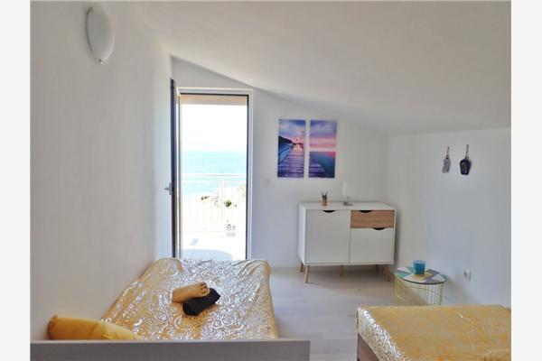 Apartment A1, for 5 persons