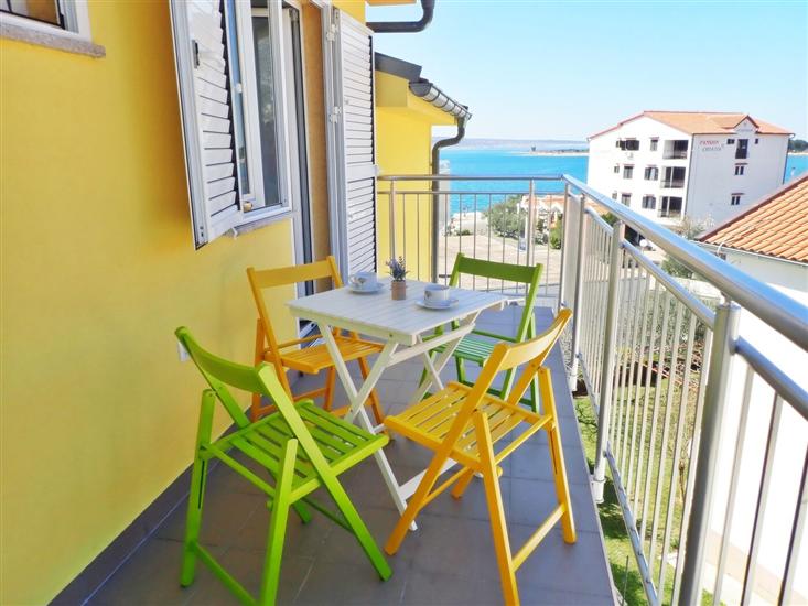 Apartment A1, for 5 persons