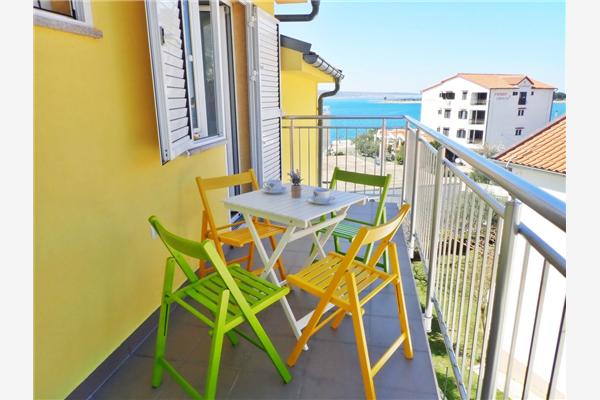 Apartment A1, for 5 persons