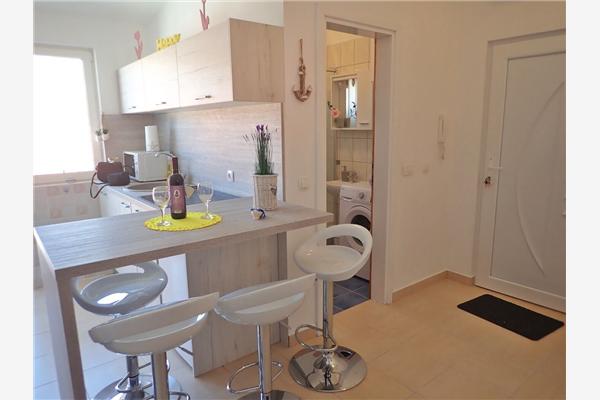 Apartment A1, for 5 persons