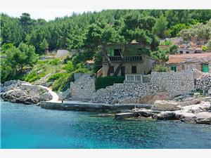 Apartments Olivera Zaglav - island Korcula, Size 55.00 m2, Airline distance to the sea 10 m, Distance to the entrance to the National Park 0 m