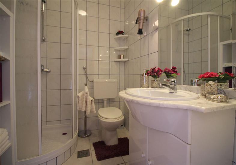 Apartment A1, for 3 persons