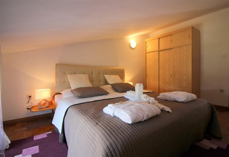 Apartment A2, for 3 persons