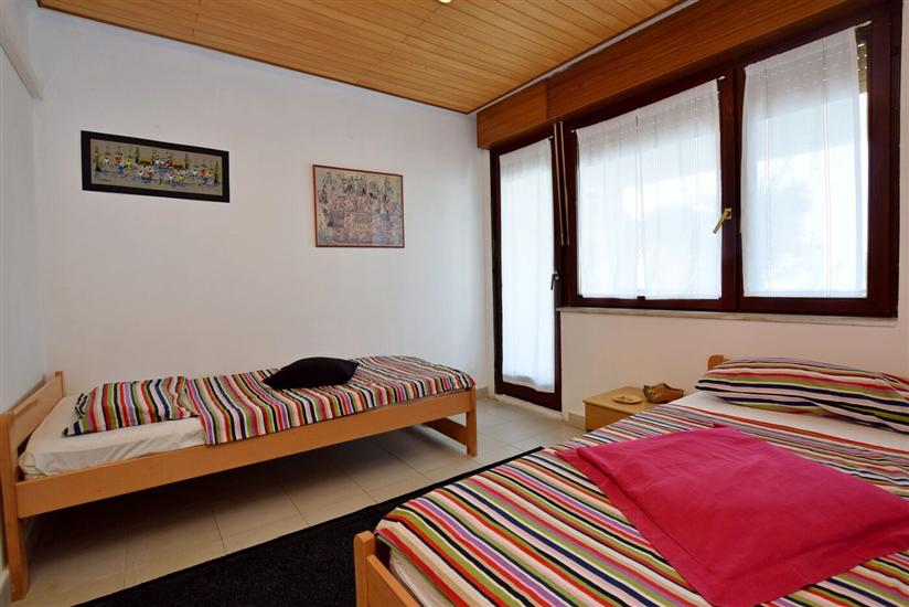 Apartment A1, for 5 persons