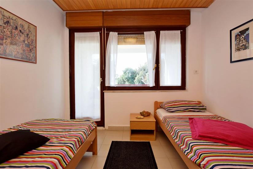 Apartment A1, for 5 persons