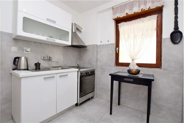 Apartment A1, for 5 persons