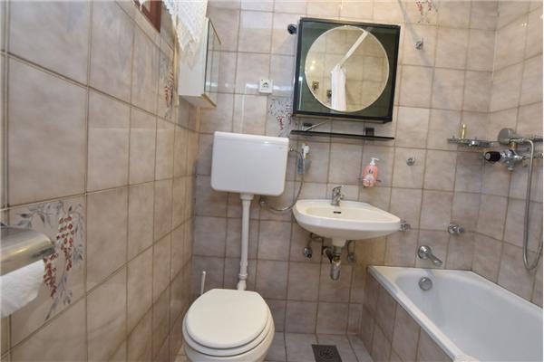 Apartment A1, for 5 persons