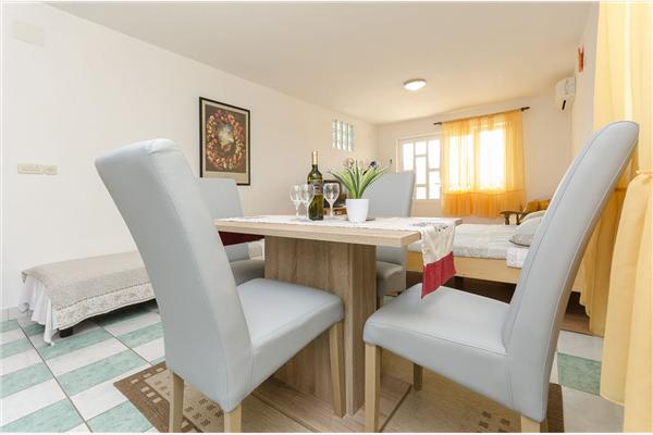 Apartment A3, for 3 persons