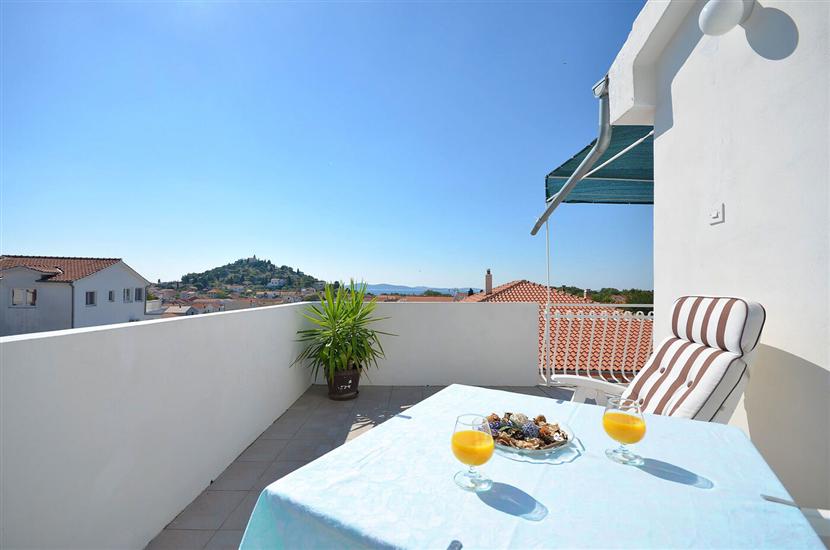 Apartment A6, for 6 persons