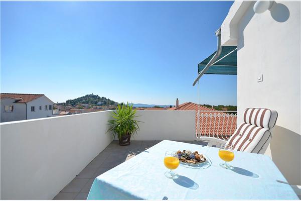 Apartment A6, for 6 persons