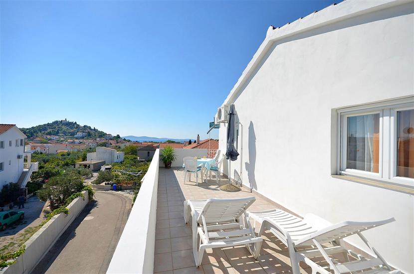 Apartment A6, for 6 persons