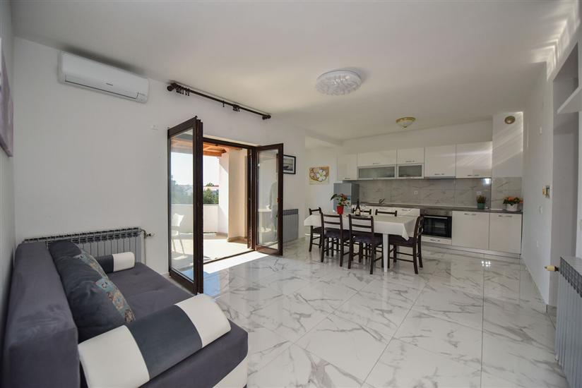 Apartment A4, for 4 persons