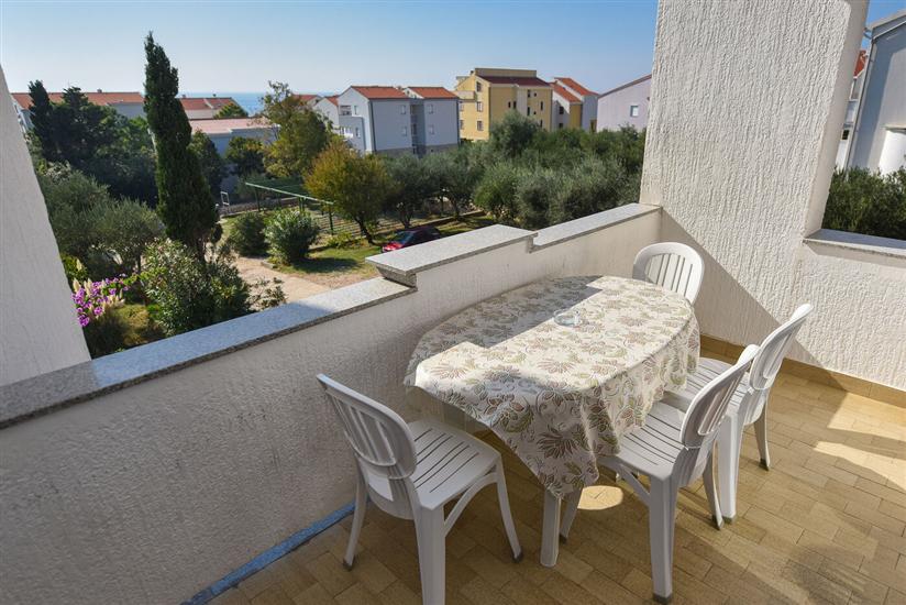 Apartment A6, for 6 persons