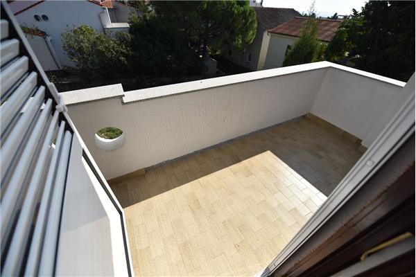 Apartment A8, for 6 persons