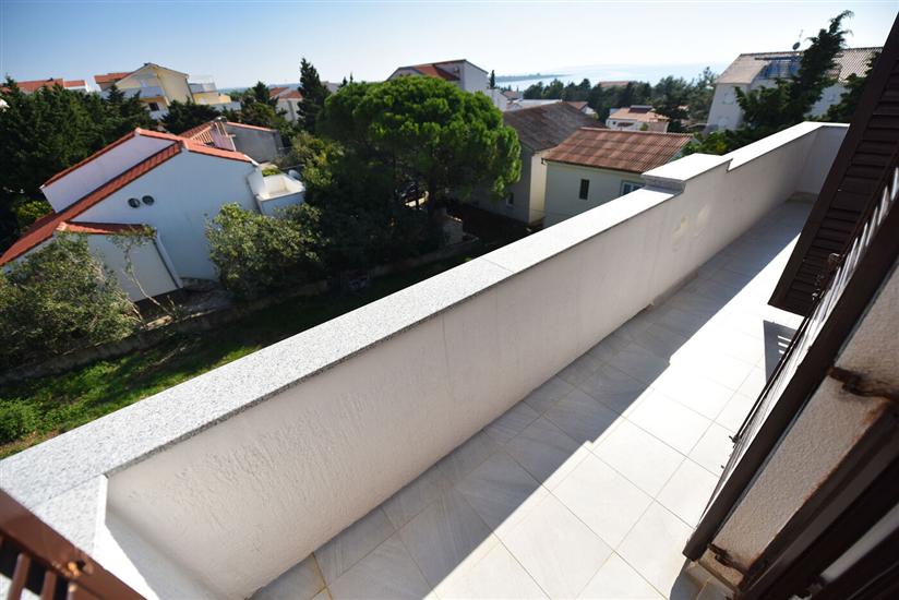 Apartment A9, for 6 persons