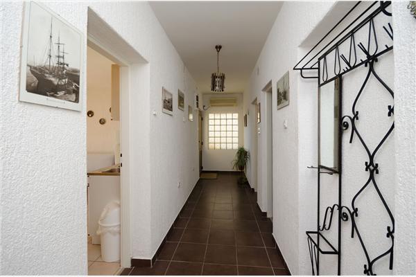 Apartment A1, for 5 persons