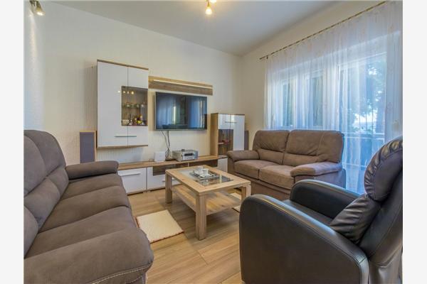 House A1, for 10 persons