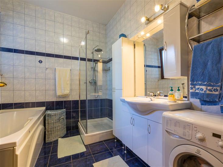 House A1, for 10 persons