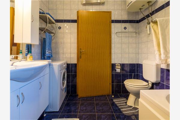 House A1, for 10 persons