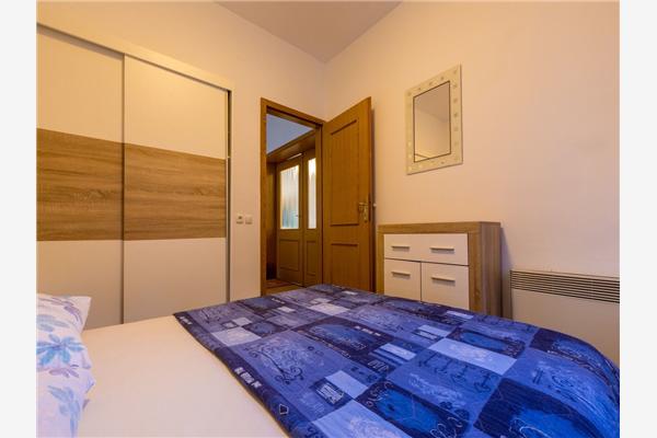 House A1, for 10 persons