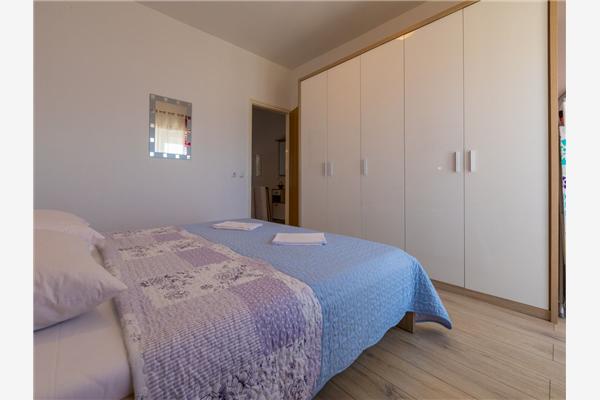 House A1, for 10 persons