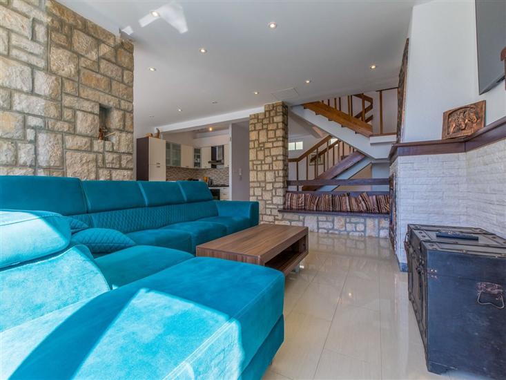 House K1, for 10 persons