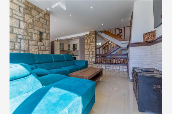 House K1, for 10 persons