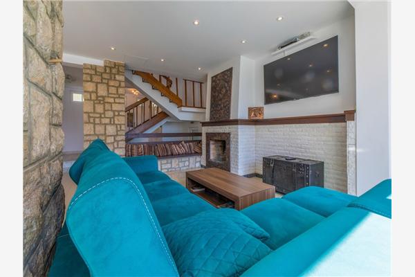 House K1, for 10 persons