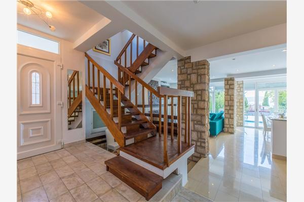 House K1, for 10 persons