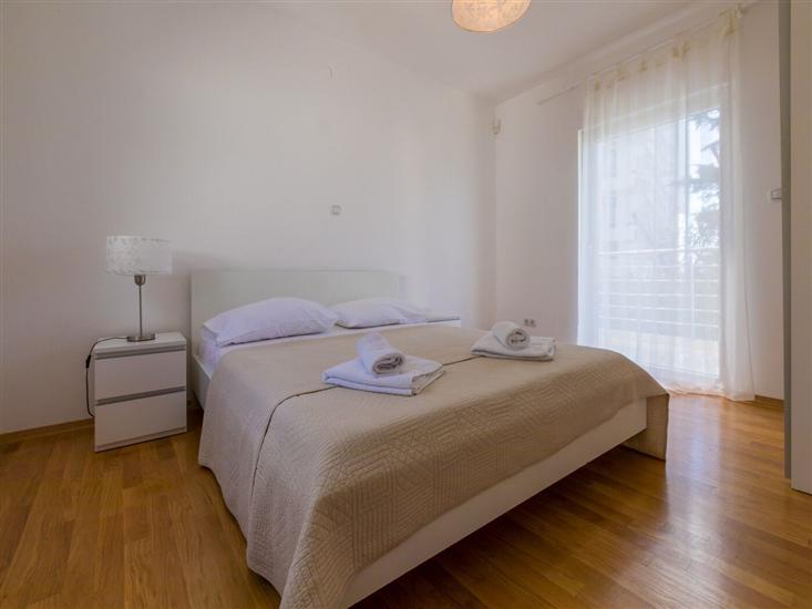 House K1, for 10 persons