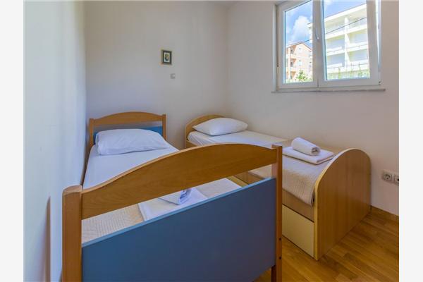 House K1, for 10 persons