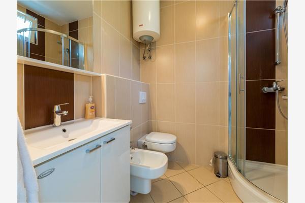 House K1, for 10 persons