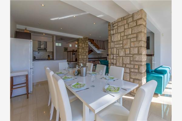 House K1, for 10 persons