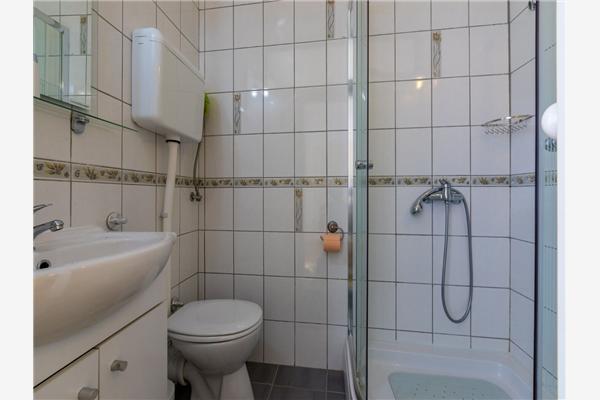 House A1, for 8 persons