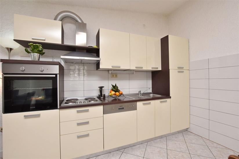 Apartment A1, for 6 persons