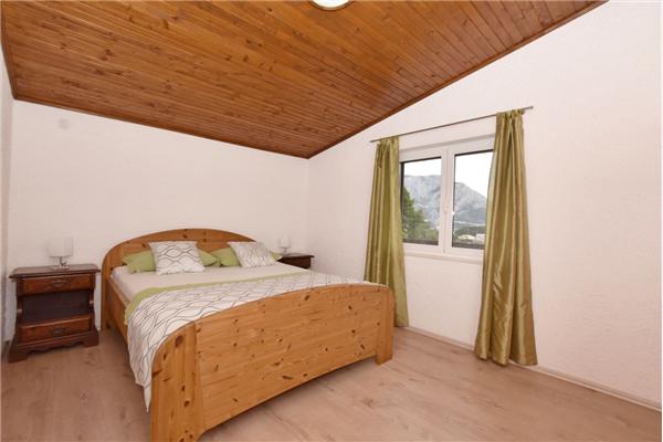 Apartment A1, for 6 persons