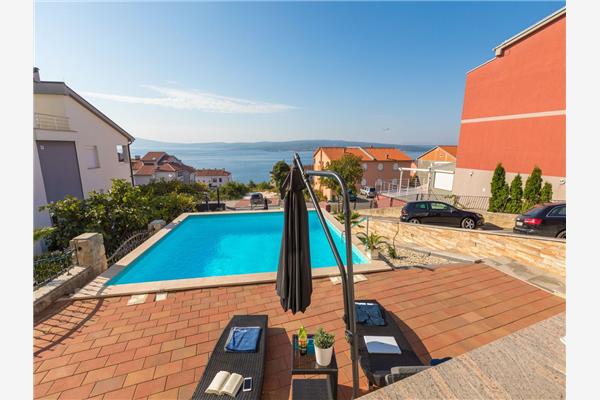 Apartment A1, for 6 persons