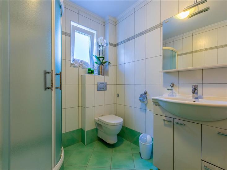 Apartment A4, for 4 persons