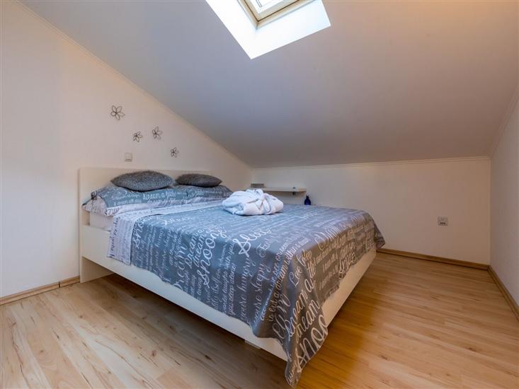 Apartment A5, for 4 persons