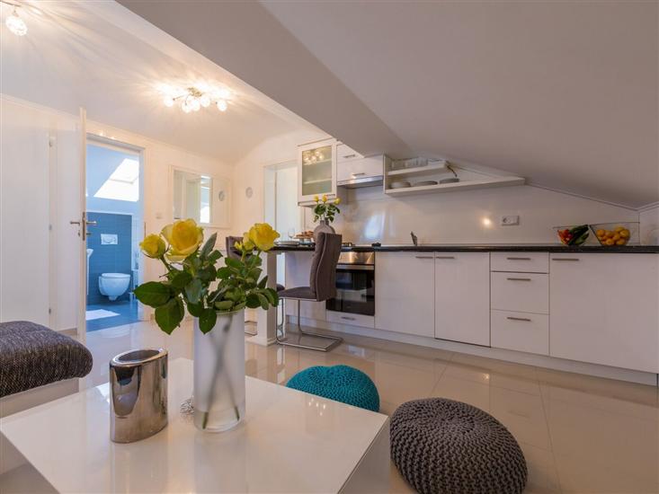 Apartment A5, for 4 persons