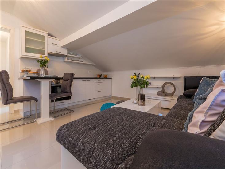 Apartment A5, for 4 persons