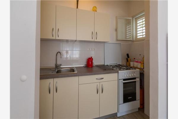 Apartment A1, for 5 persons