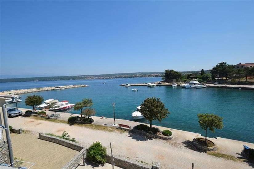 Room A1, for 2 persons